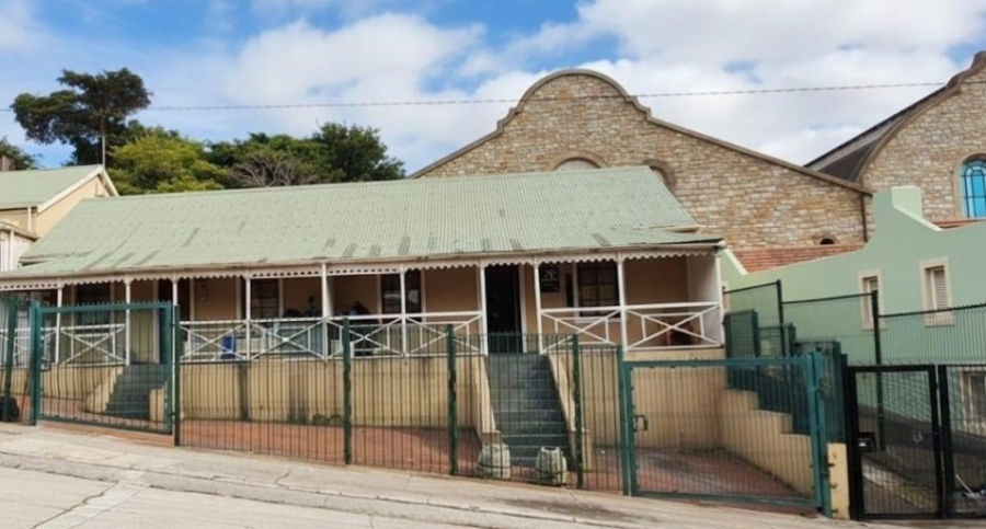 11 Bedroom Property for Sale in Port Elizabeth Central Eastern Cape
